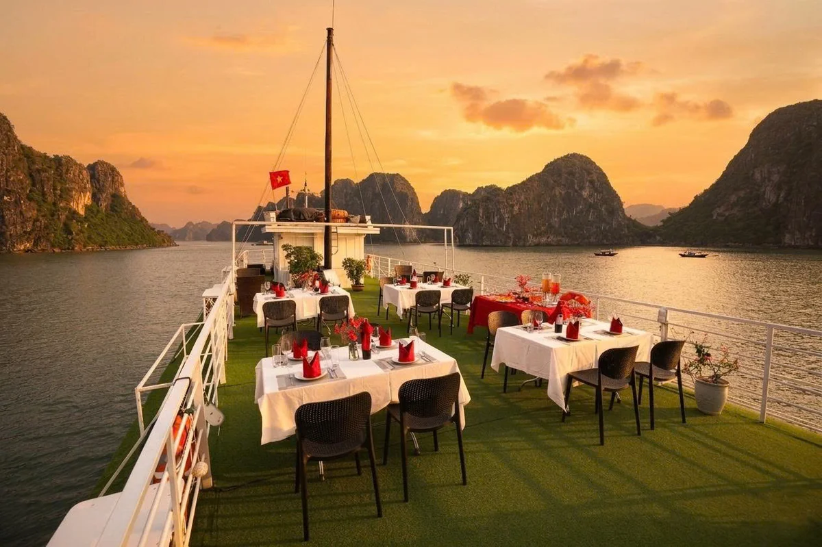 Ha Long 2 stars cruise (2 days/1 night) - Image 1