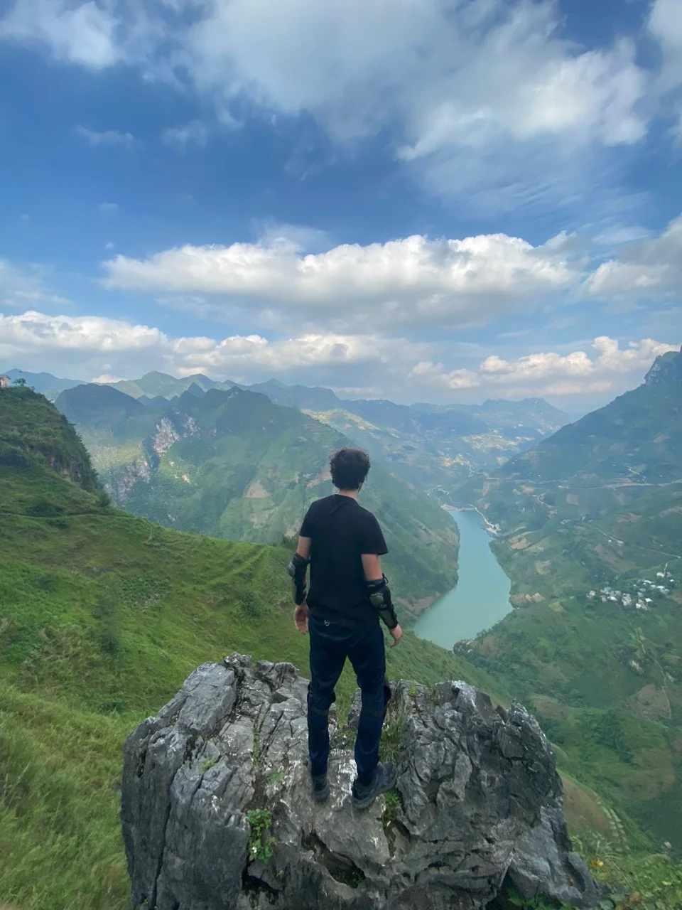 Ha Giang & Cao Bang 7 days/6 nights: Northern Frontier Route - Image 1