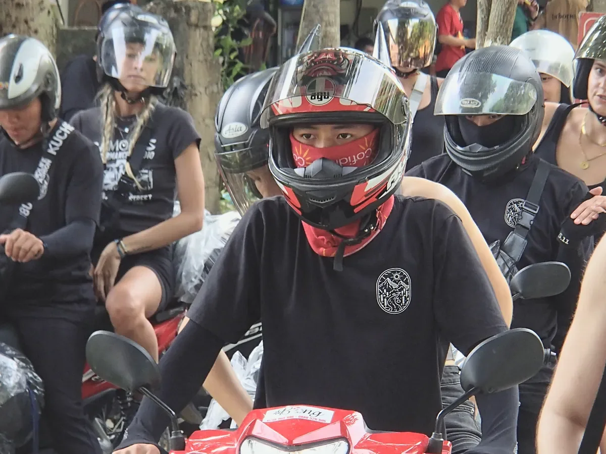 Experienced Tour Leaders
