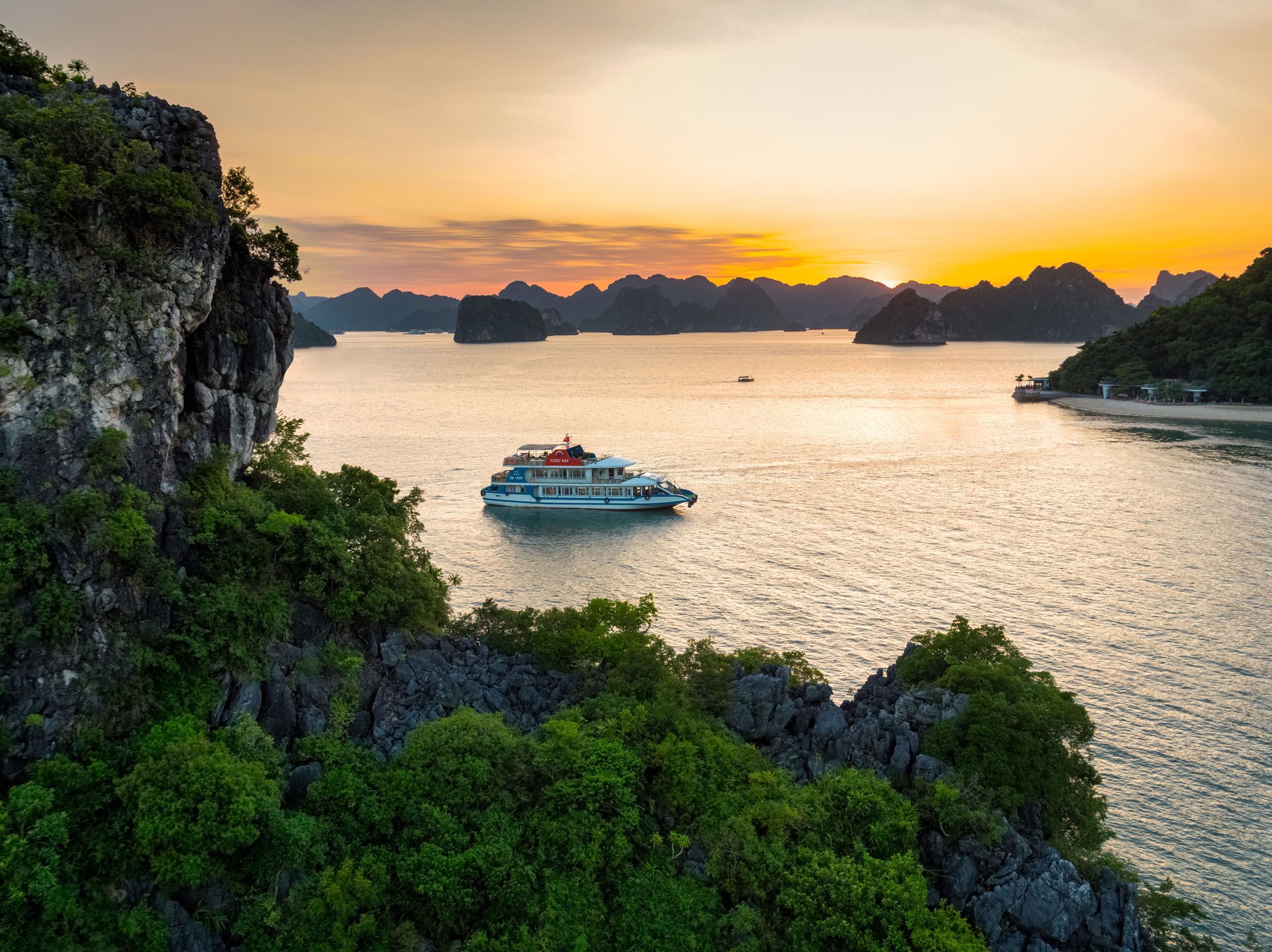 Ha Long Bay