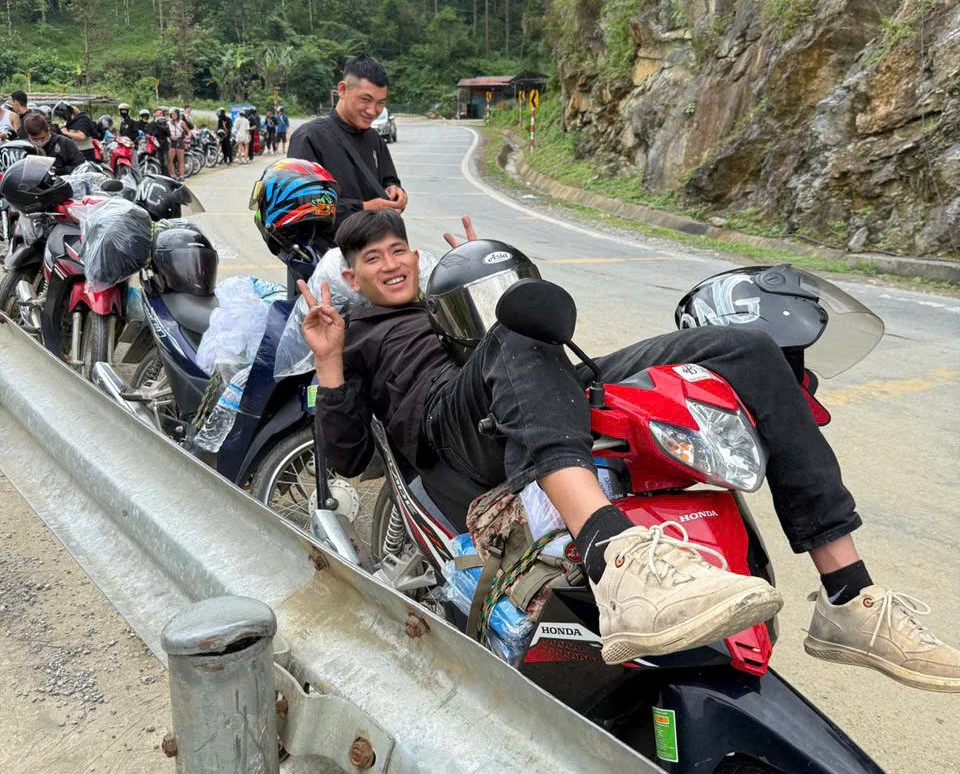 Ha Giang Loop Easy Rider lies on motorbike