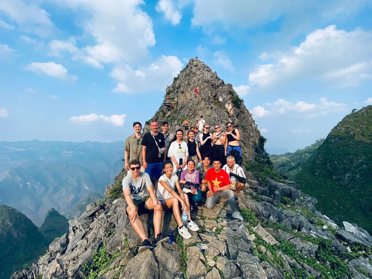 tips for first time riders to enjoy scenes like the sky pass on the ha giang loop