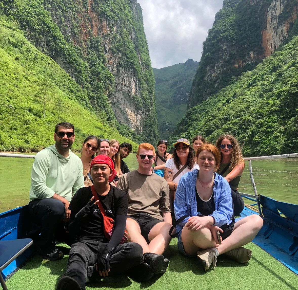 Choose Bong Hostel to see Culture on the Ha Gi