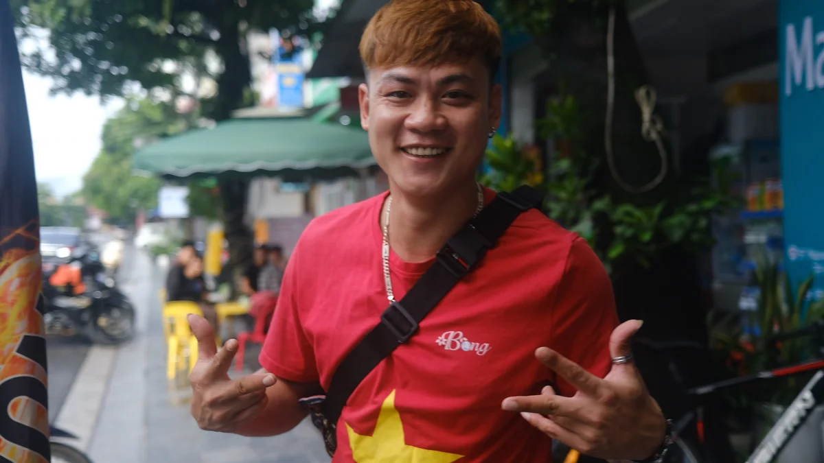 Bong Hostel's Ha Giang Loop Tour Leader: Kenny