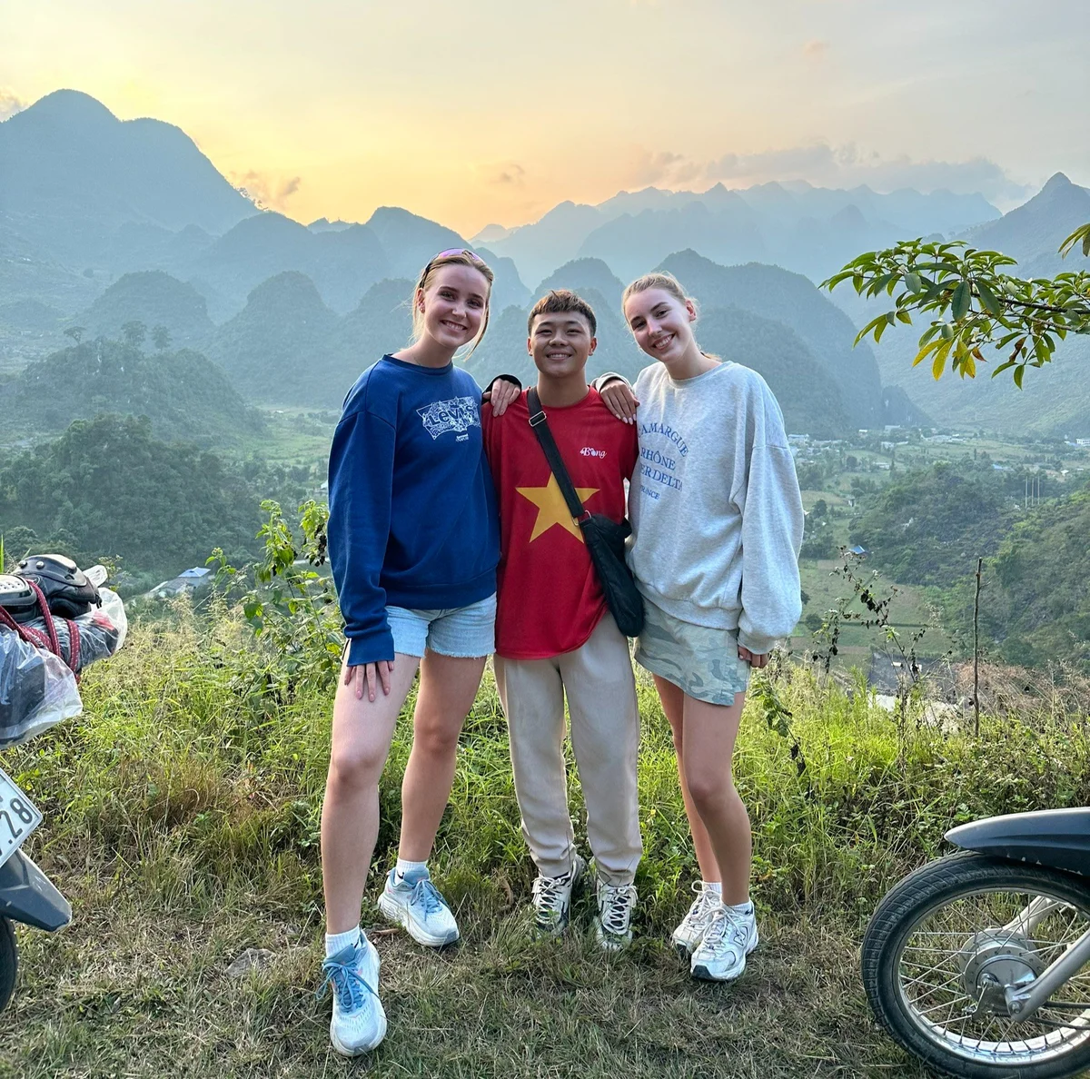 Bong Hostel Ha Giang Loop Tour private