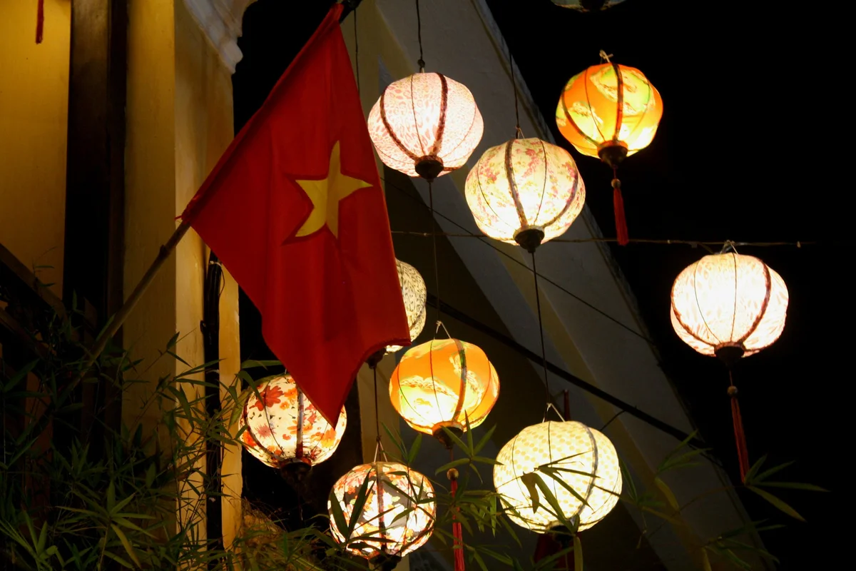 Lanterns and Vietnamese flag in the street
