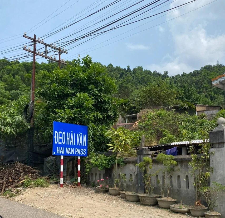 Hai Van Pass Signage
