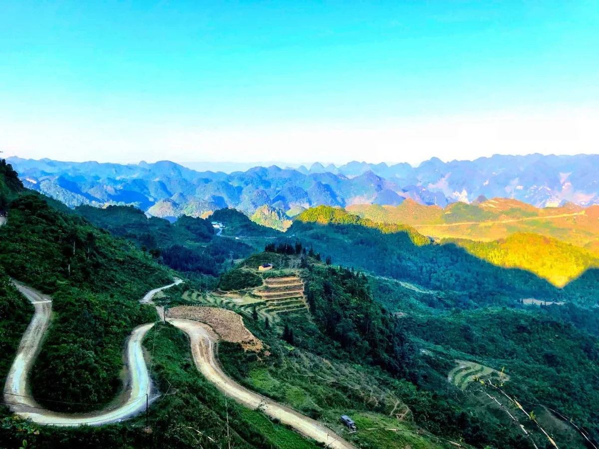 Quan Ba Heaven's Gate and Twin Mountain are some of the most scenic locations on the ha giang loop