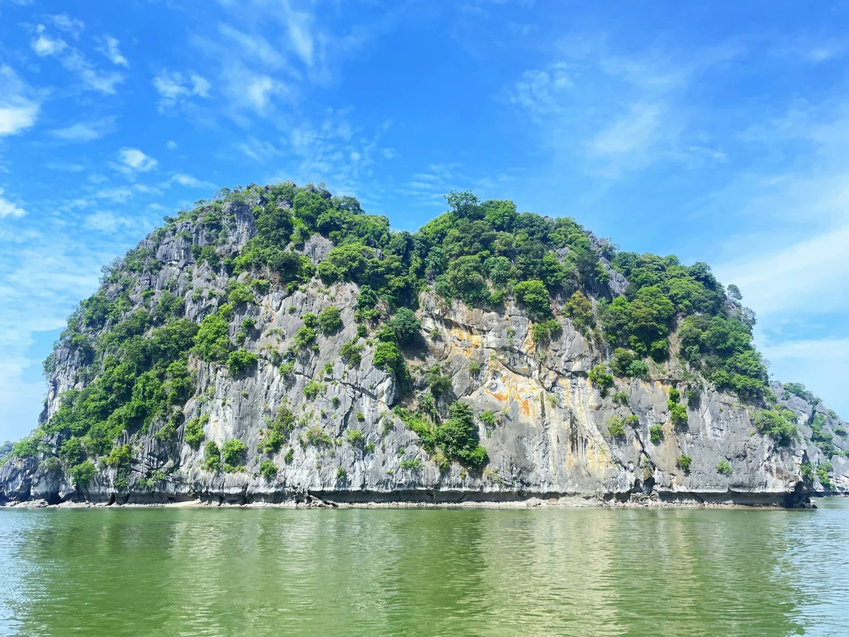 Perfect Time to Visit Cat Ba Island 