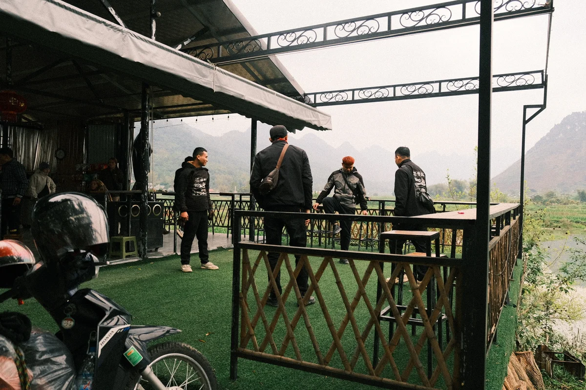 Bong Hostel Easy Riders playing games on the Ha Giang Loop