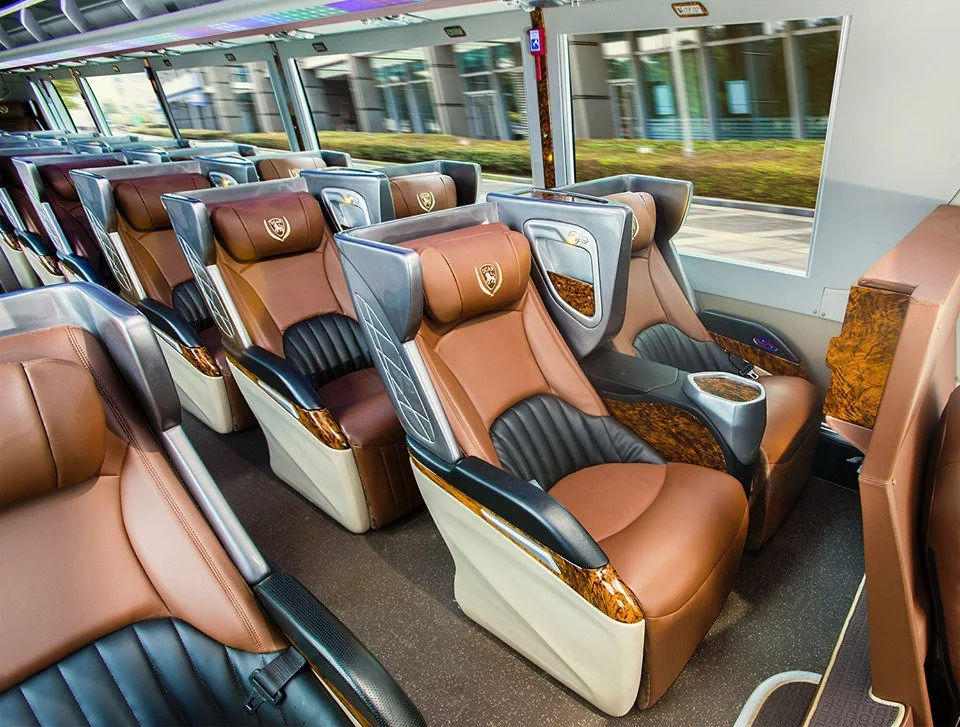 The Limousine Bus to Ha Giang