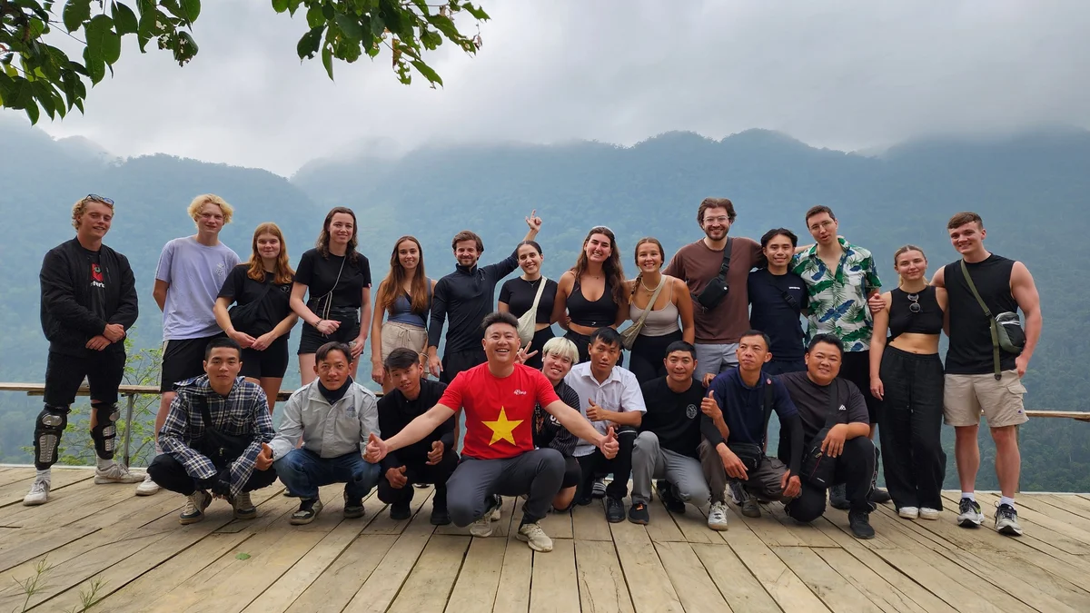 Group photo from the Ha Giang Loop