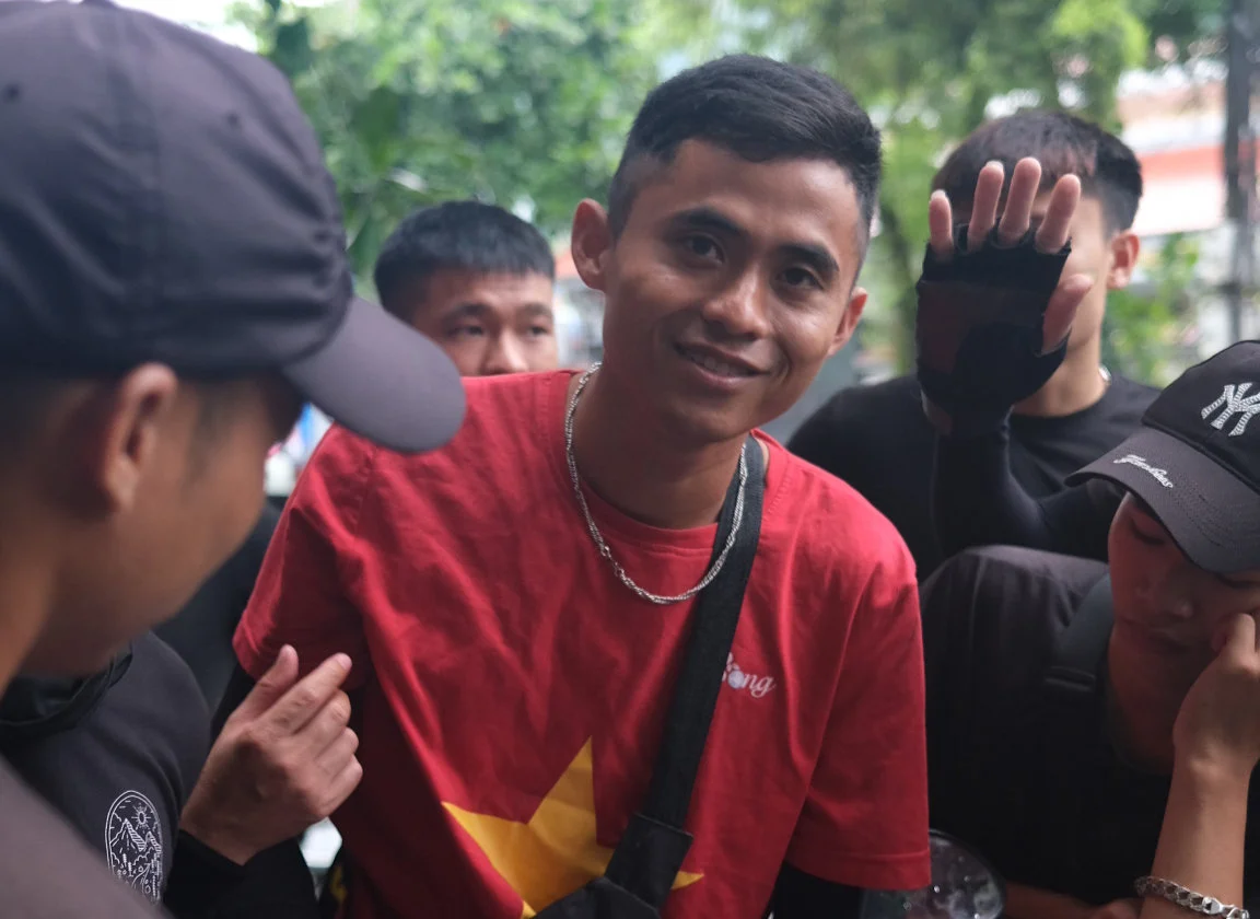 Bong Hostel's Ha Giang Loop Tour Leader: Giap