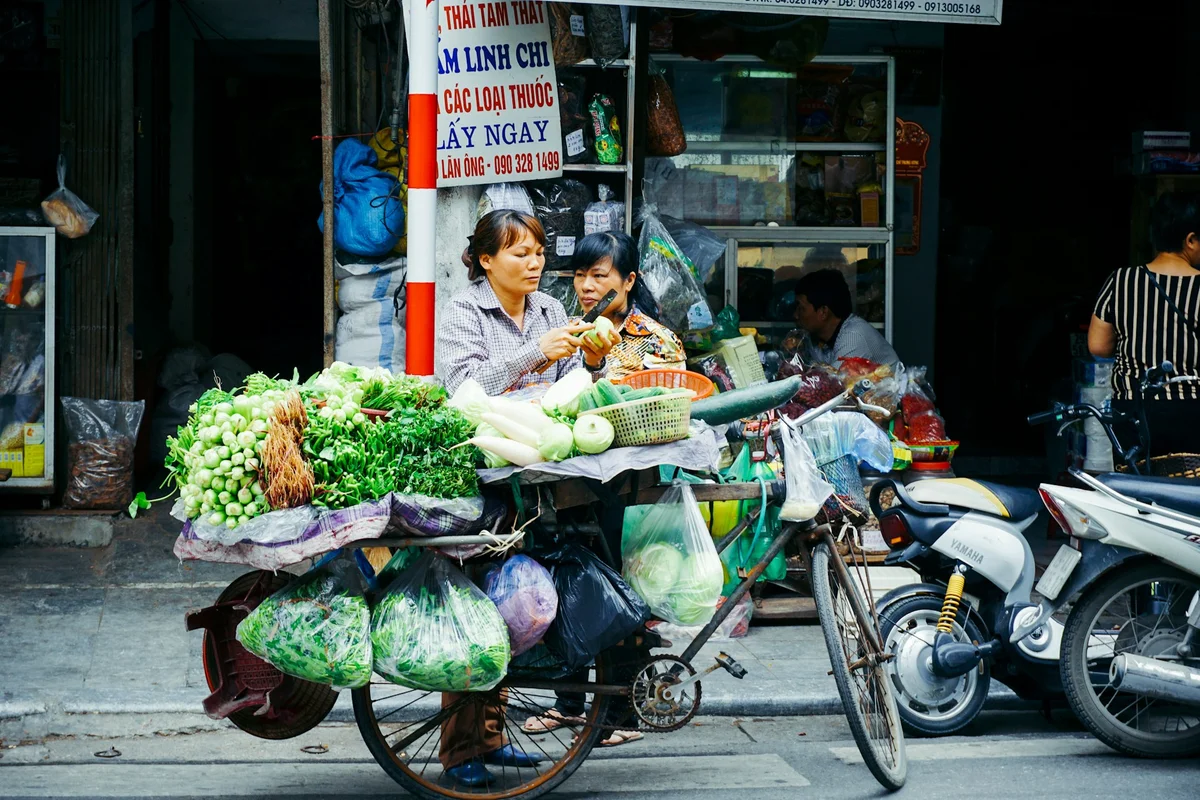 Street vendors in Vietnam