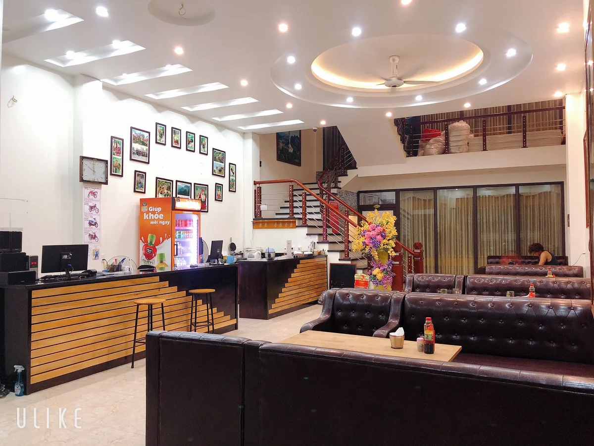 Bong Ha Giang Hostel reception