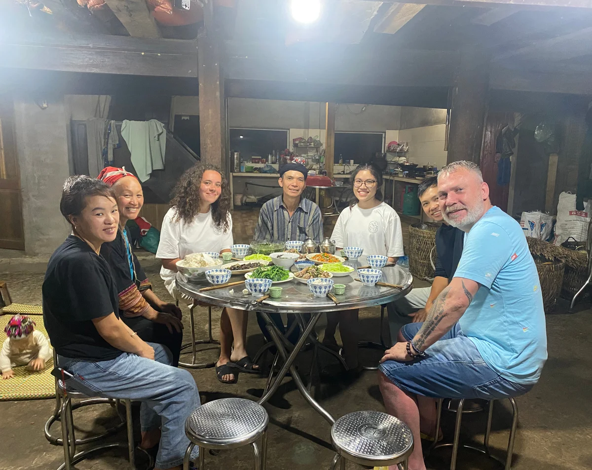 Your trekking tour in Sapa with Bong Hostel