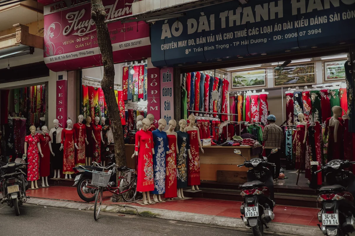 Silk tailor shop in Vietnam