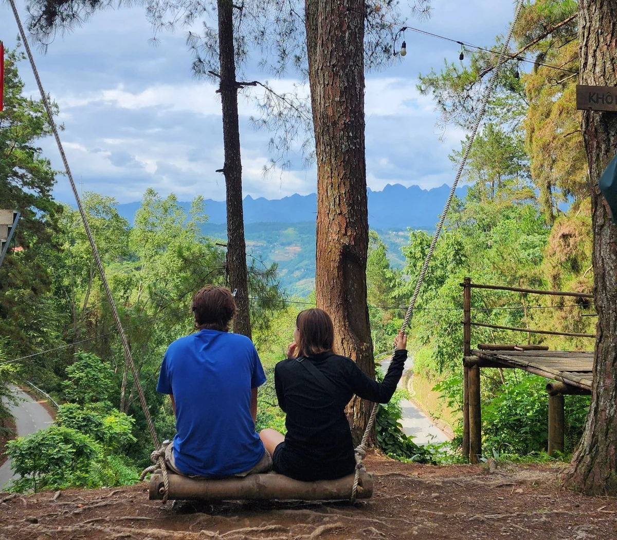 Foreigners enjoying the scenery in Vietnam