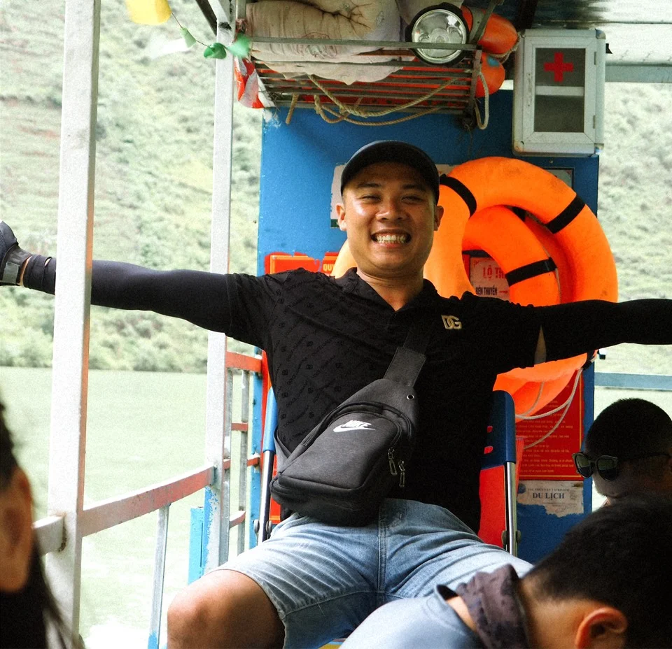 Bong Hostel has the best tour guides