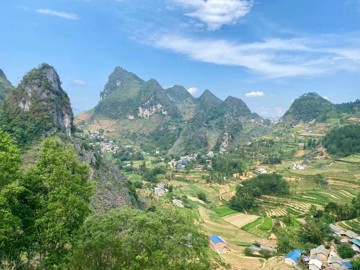 Complete itinerary for the ha giang loop landscape shot