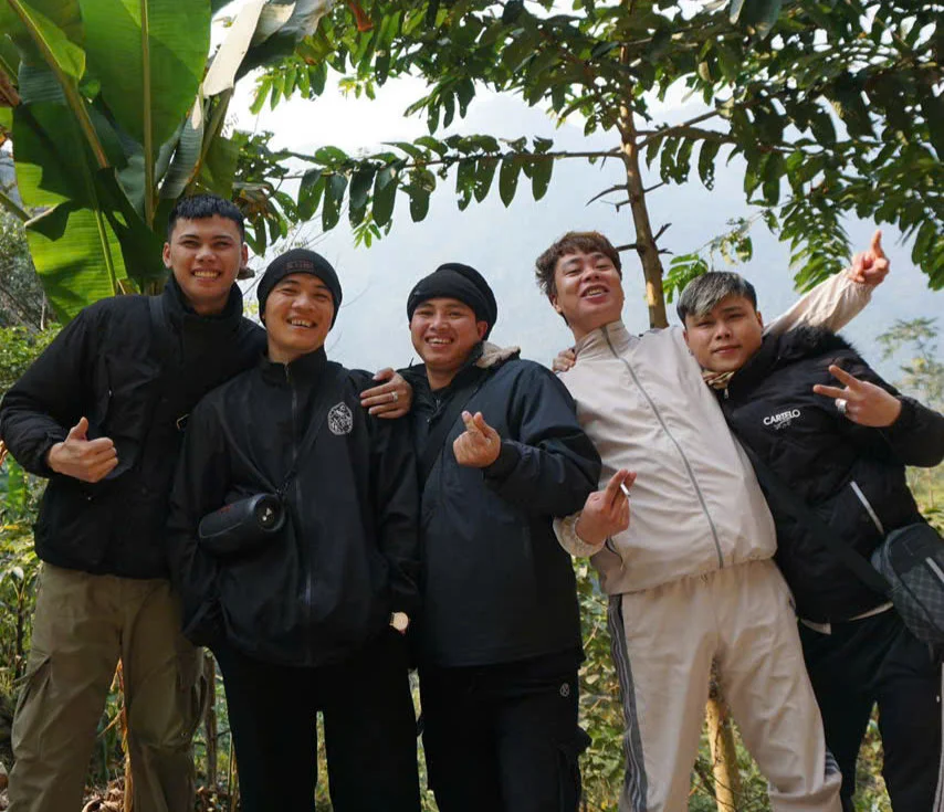 Bong Hostel Ha Giang Loop Easy Riders