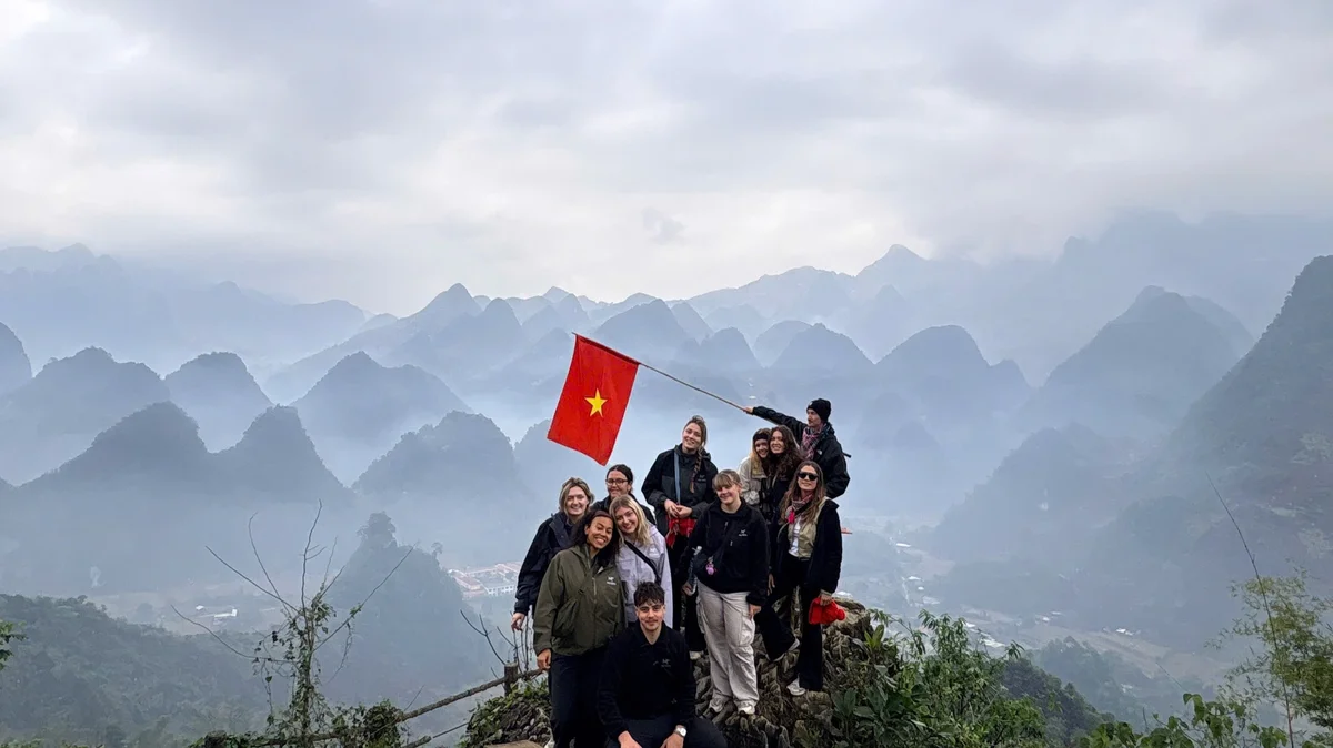 Day 1: Ha Giang City – Lung Vai Village – Cán Ty – Lao Xa